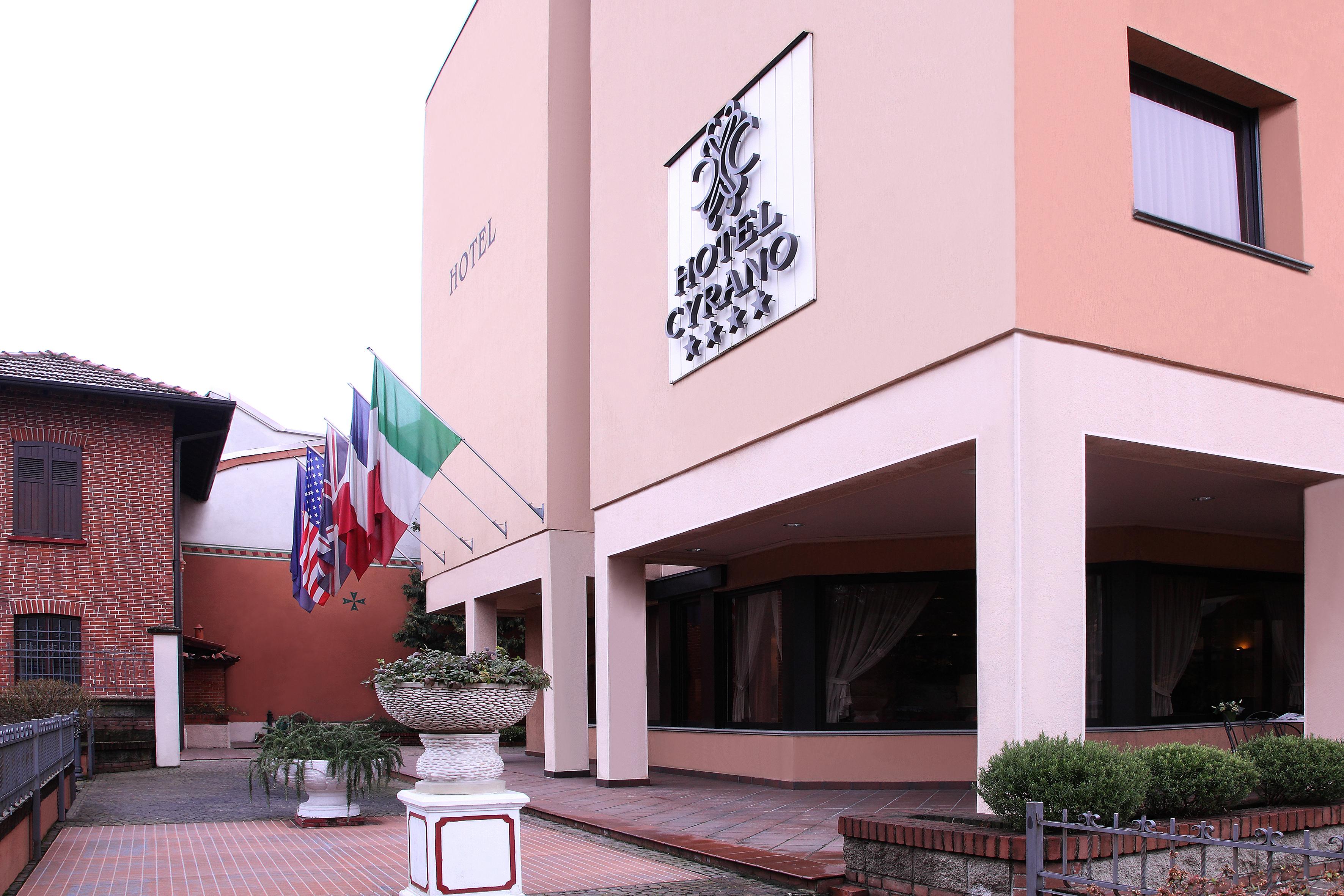 Hotel Cyrano Saronno Esterno foto