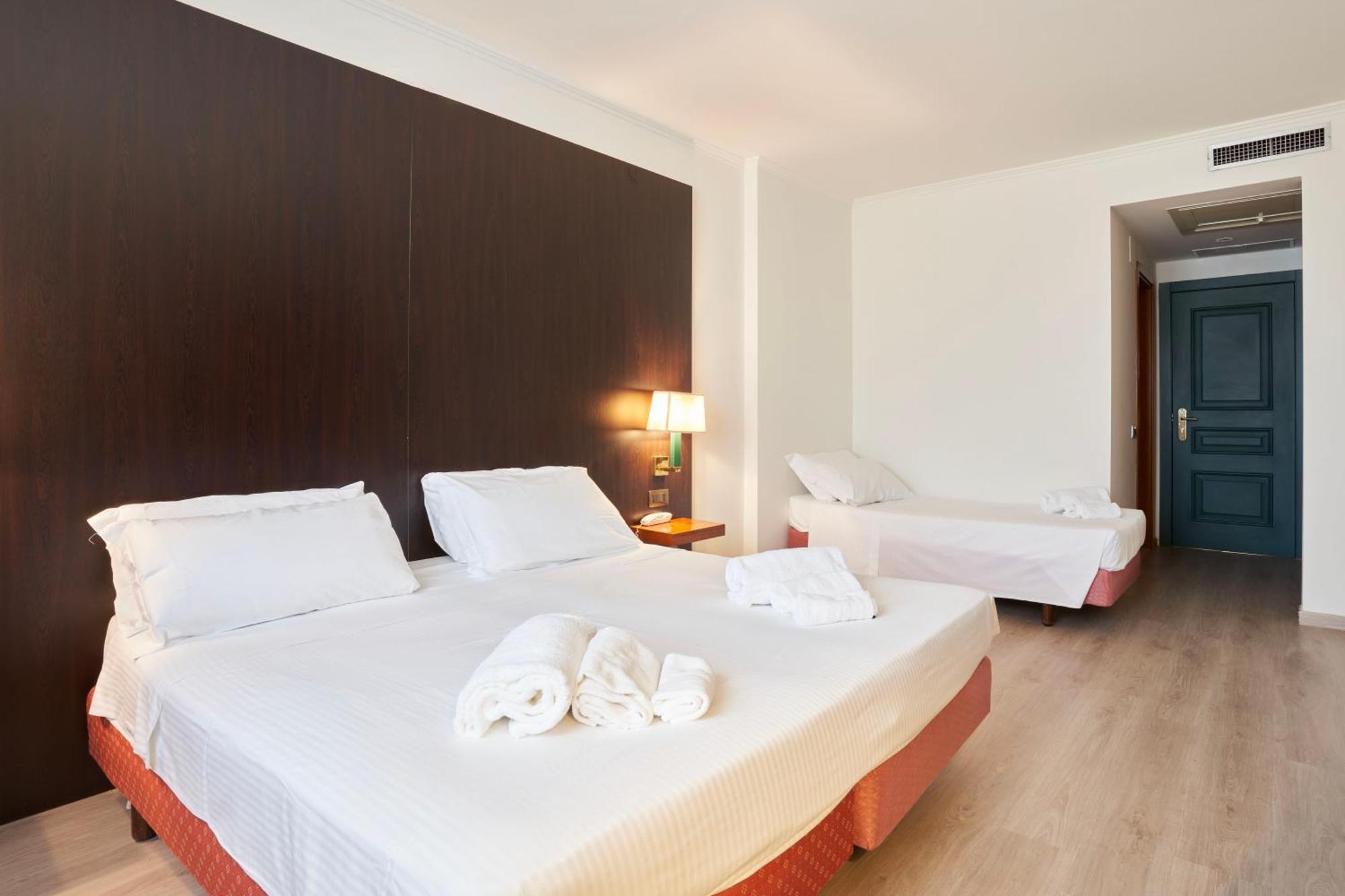 Hotel Cyrano Saronno Esterno foto